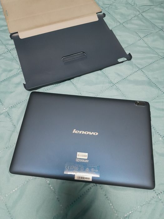 Vand tableta Lenovo A7600F defecta