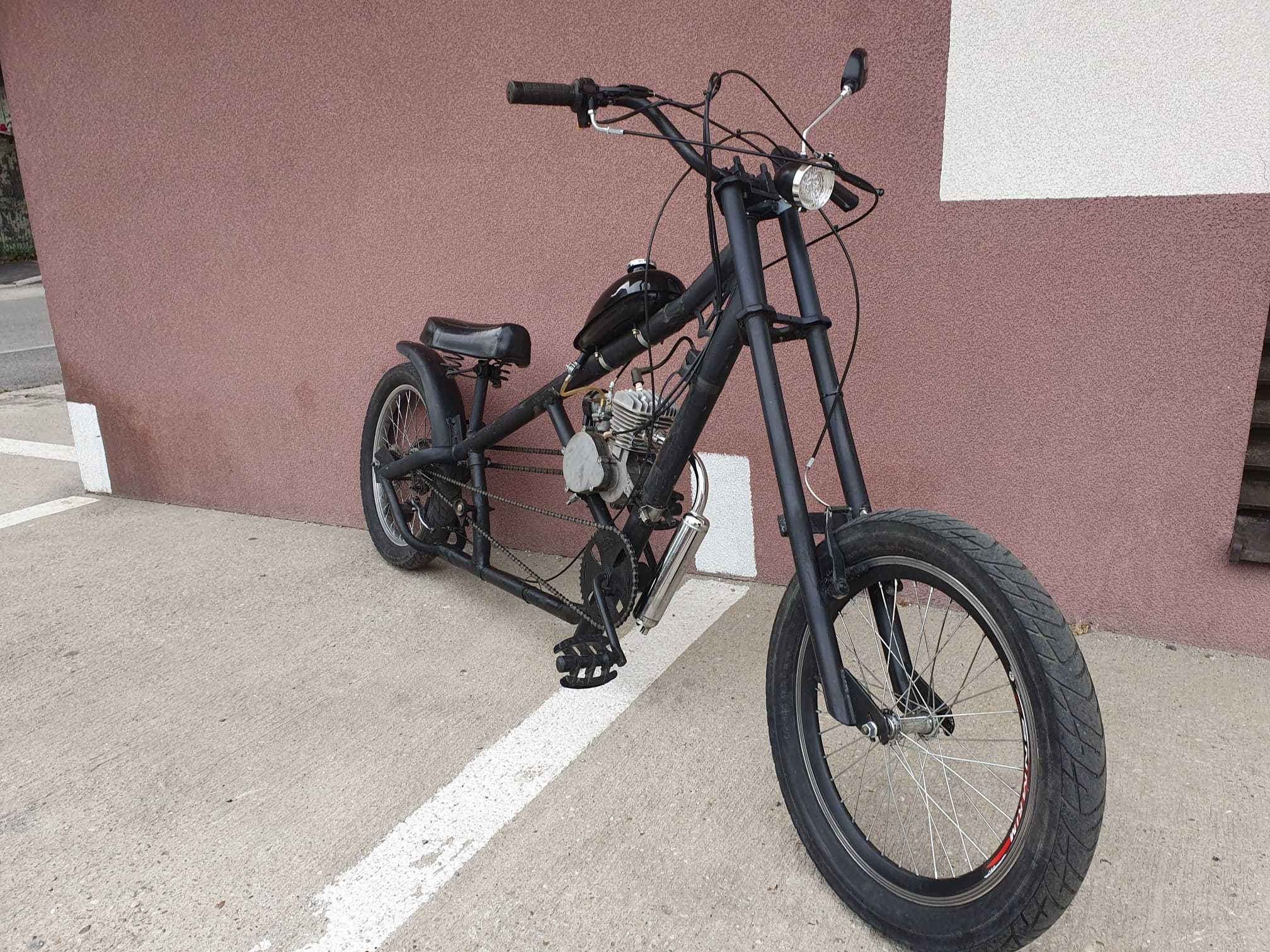Bicicleta Chopper cu motor