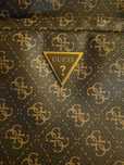 Голяма раница Guess