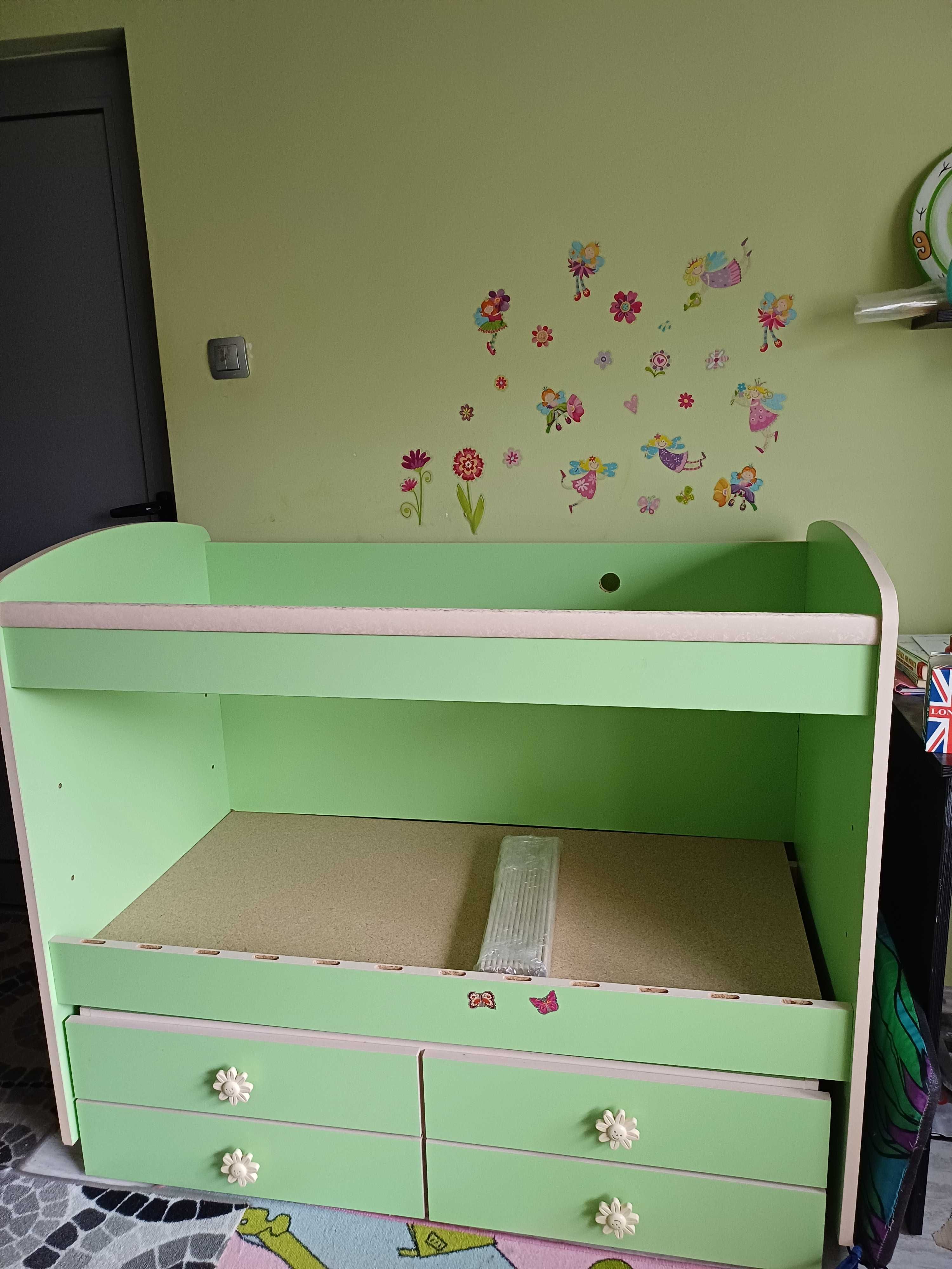 Бебешко / Детско легло (бюро) с матрак магнифлекс