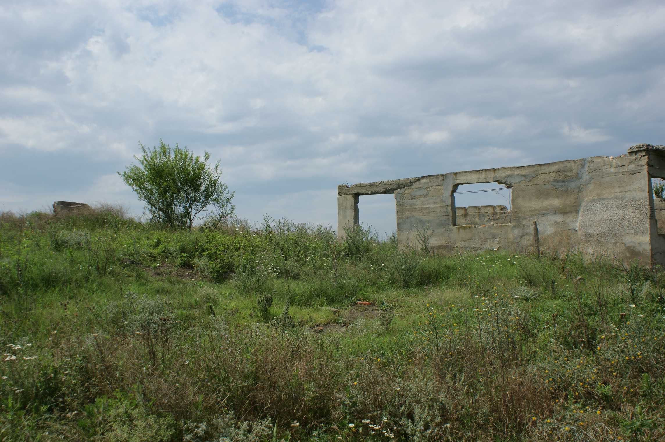 Парцел за застрояване