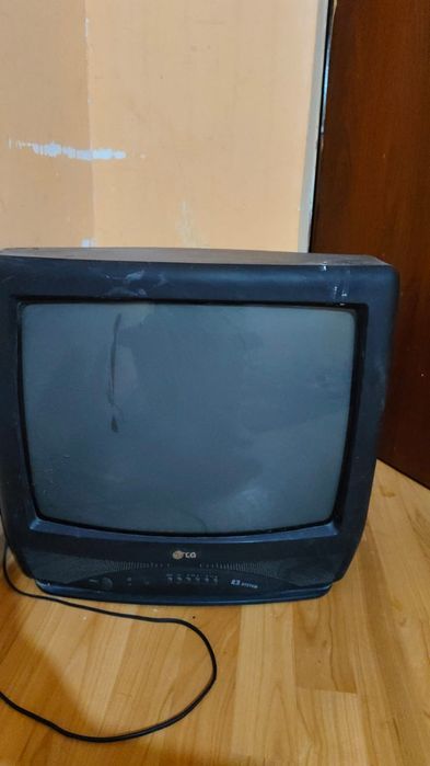 Телефизор сатылады срочно
