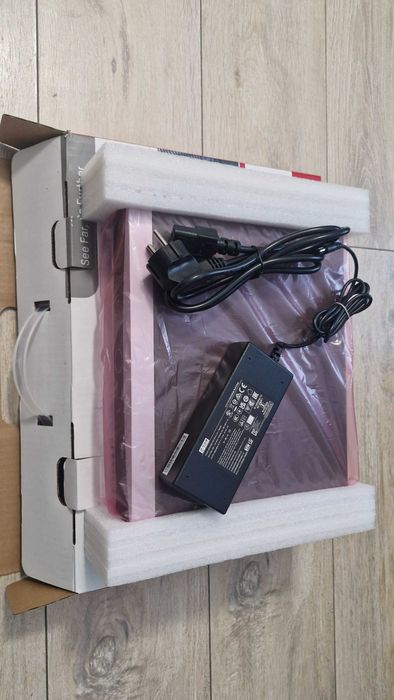 NVR Hikvision DS-7608NXI-K1/8P