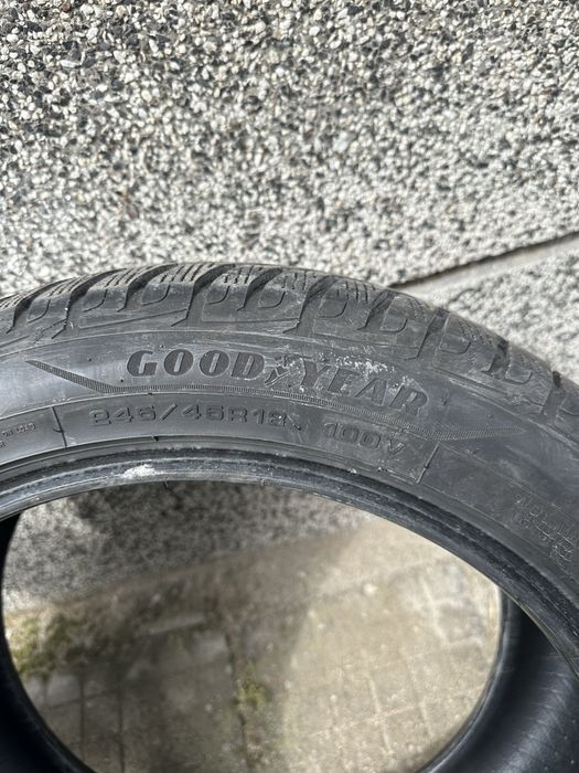 Зимни гуми 245/45 R18 Goodyear UltraGrip – комплект 2 броя