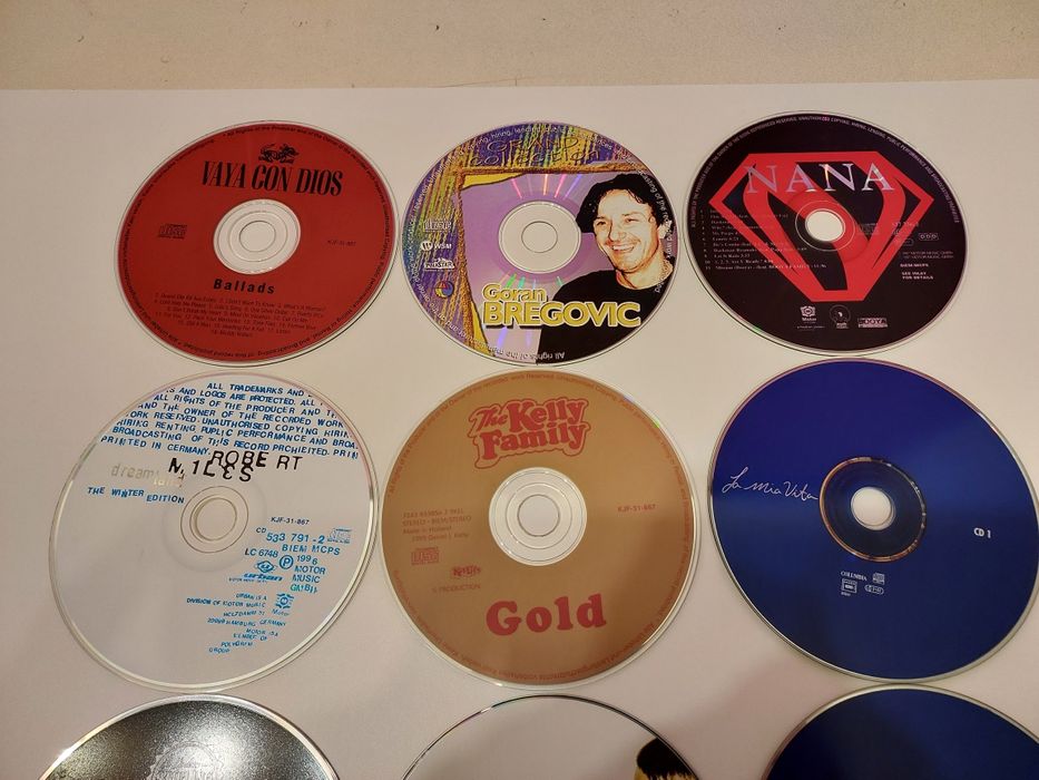 Lot 10 CD cu super-artiști străini în husă. Colecție personală. 120lei