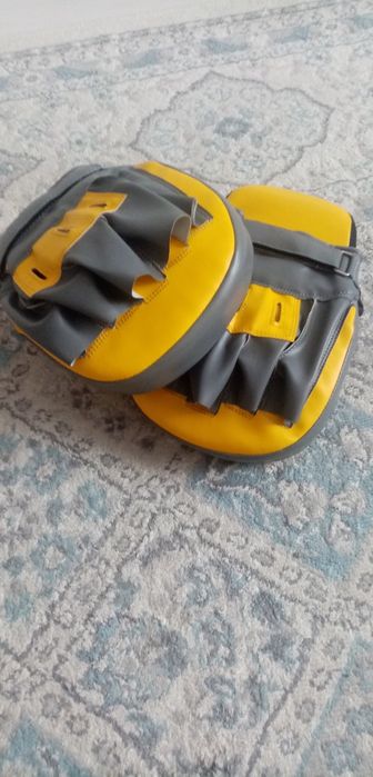 Актау  лапа  баксёрская