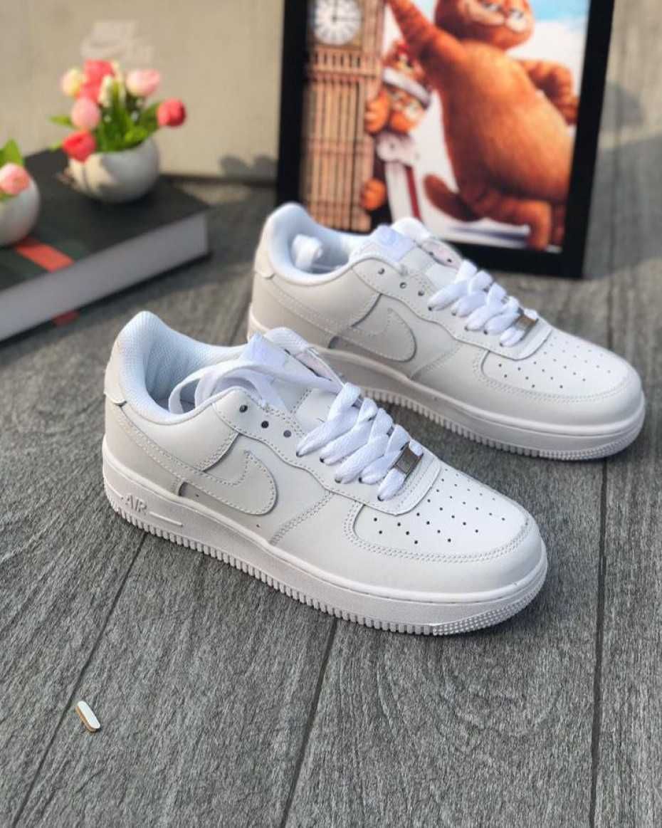 Nike Air Force 1 Triple White '07 originali cu factura