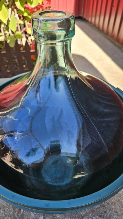 Vând damingene 25 l