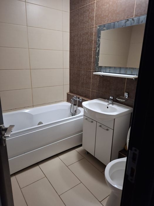 Închiriez apartement Sebastian Rahova 3 cam et.5/10