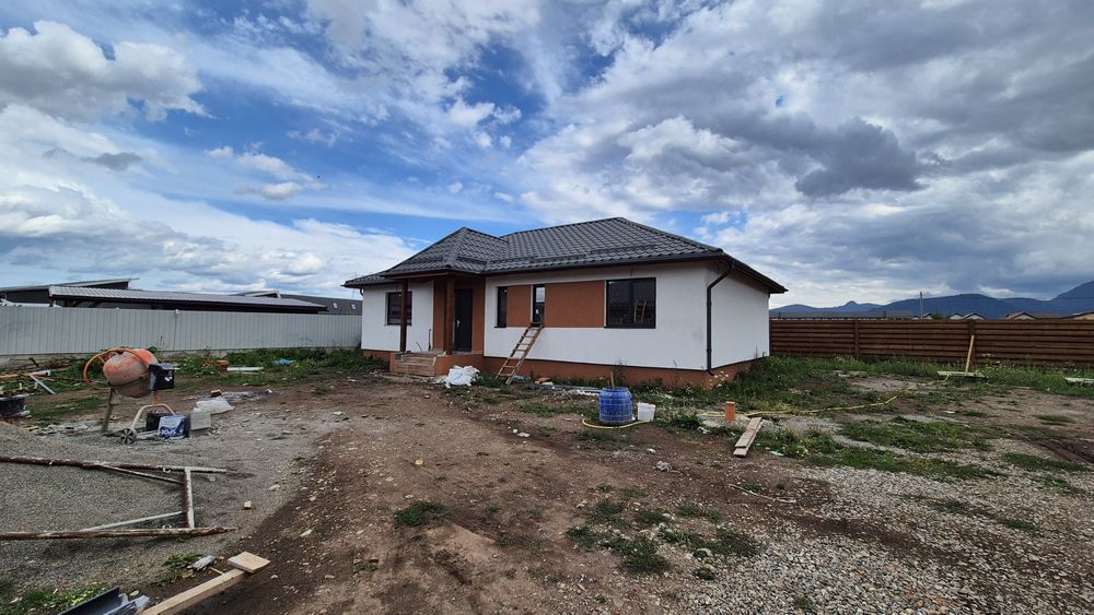 Casa parter 4 camere