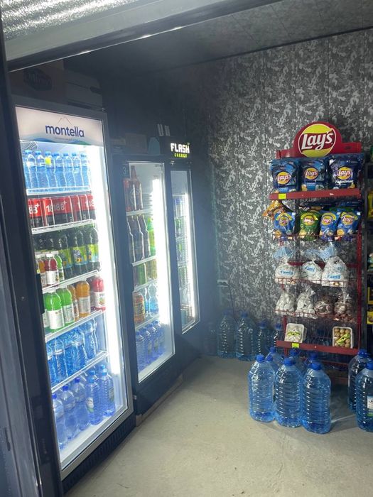 сотаман дукон ичидаги товарлар билан