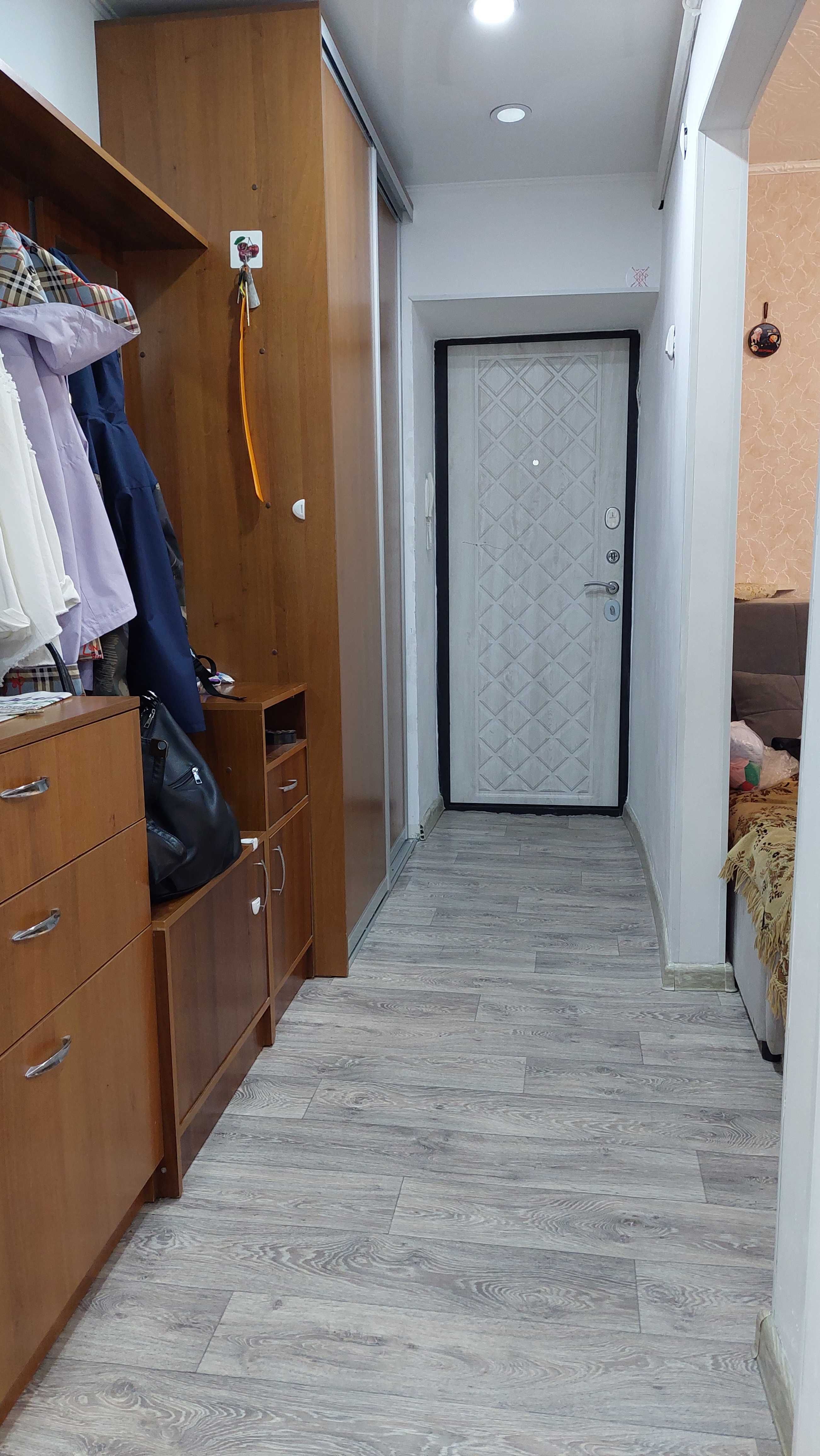 Продам 2-комнатную квартиру