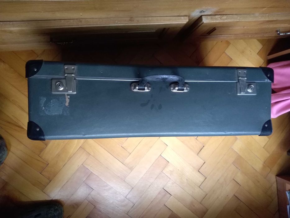 продава старинен Ретро куфар антика антикварен от 1962г