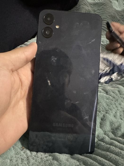 Продам samsung galaxy A05