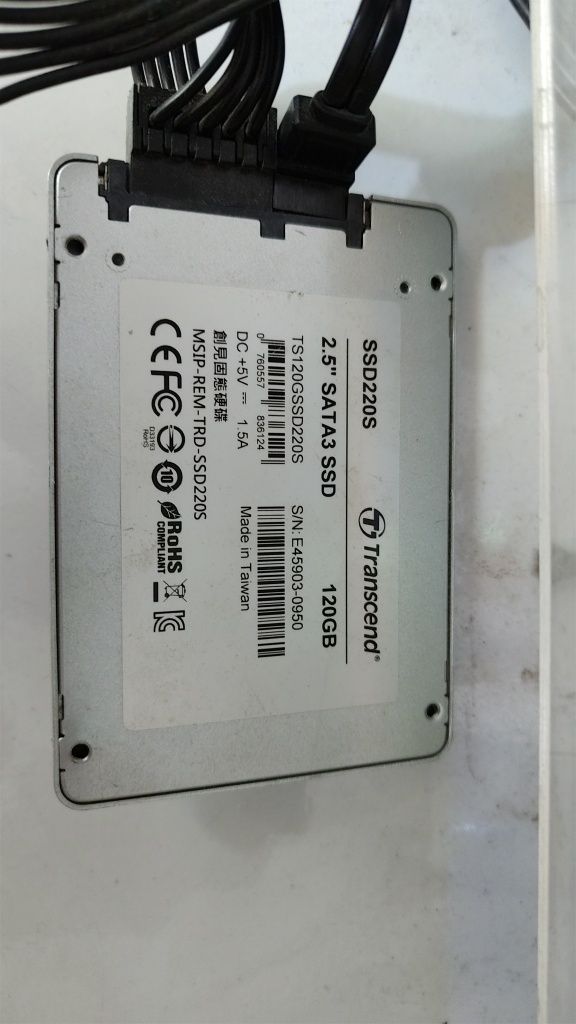 SSD 120gb Transcend Sata 3 2.5 inch + cablu sata cadou
