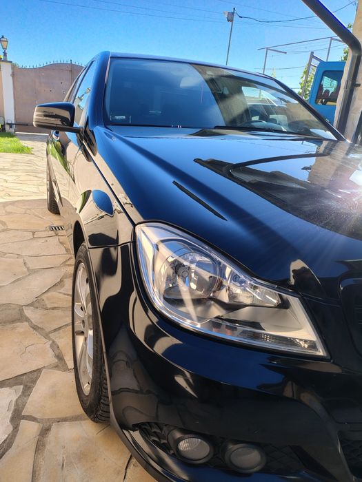 C180 ,2143cc an 2012.