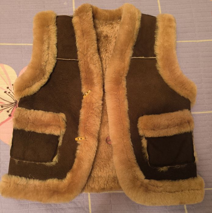 Срочно детская жилетка