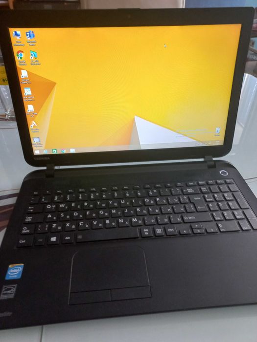 Лаптоп Toshiba Satellite C50- B-14Z