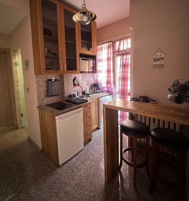 Дава се под наем Двустаен апартамент в София, Център - 57 кв.м за 950 € - Снимка #1