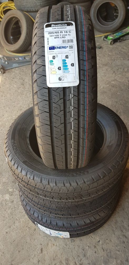 НОВИ ЛЕТНИ БУСОВИ-16цола-205/65-1бр.-105лв."BestDrive"-с монтаж и бала
