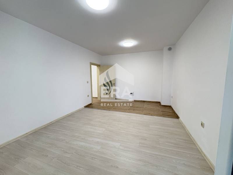 Продава се Тристаен апартамент в Варна, Трошево - 56 кв.м за 2606 €/кв.м - Снимка #5