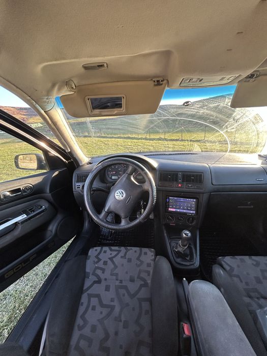 vand sau schimb golf 4