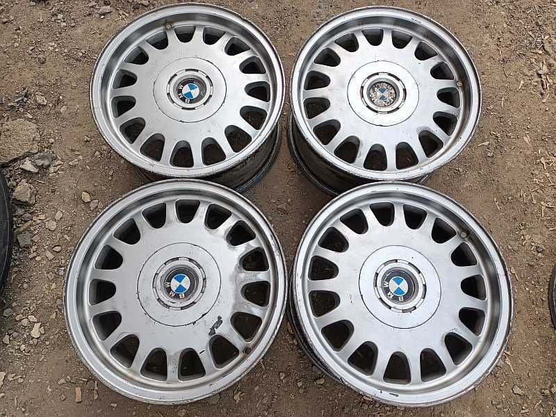 Продам легкосплавные диски на автомашину БМВ 5 e38