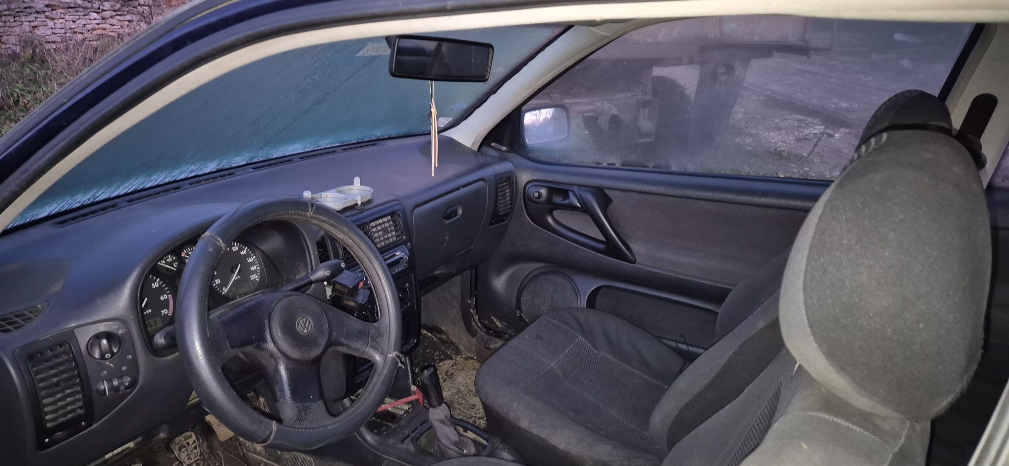 Продавам VW polo