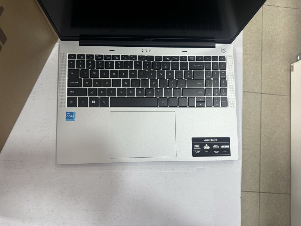 Acer aspire lite 16 eng songi avlod core i3 yangicha dizaynda keldi