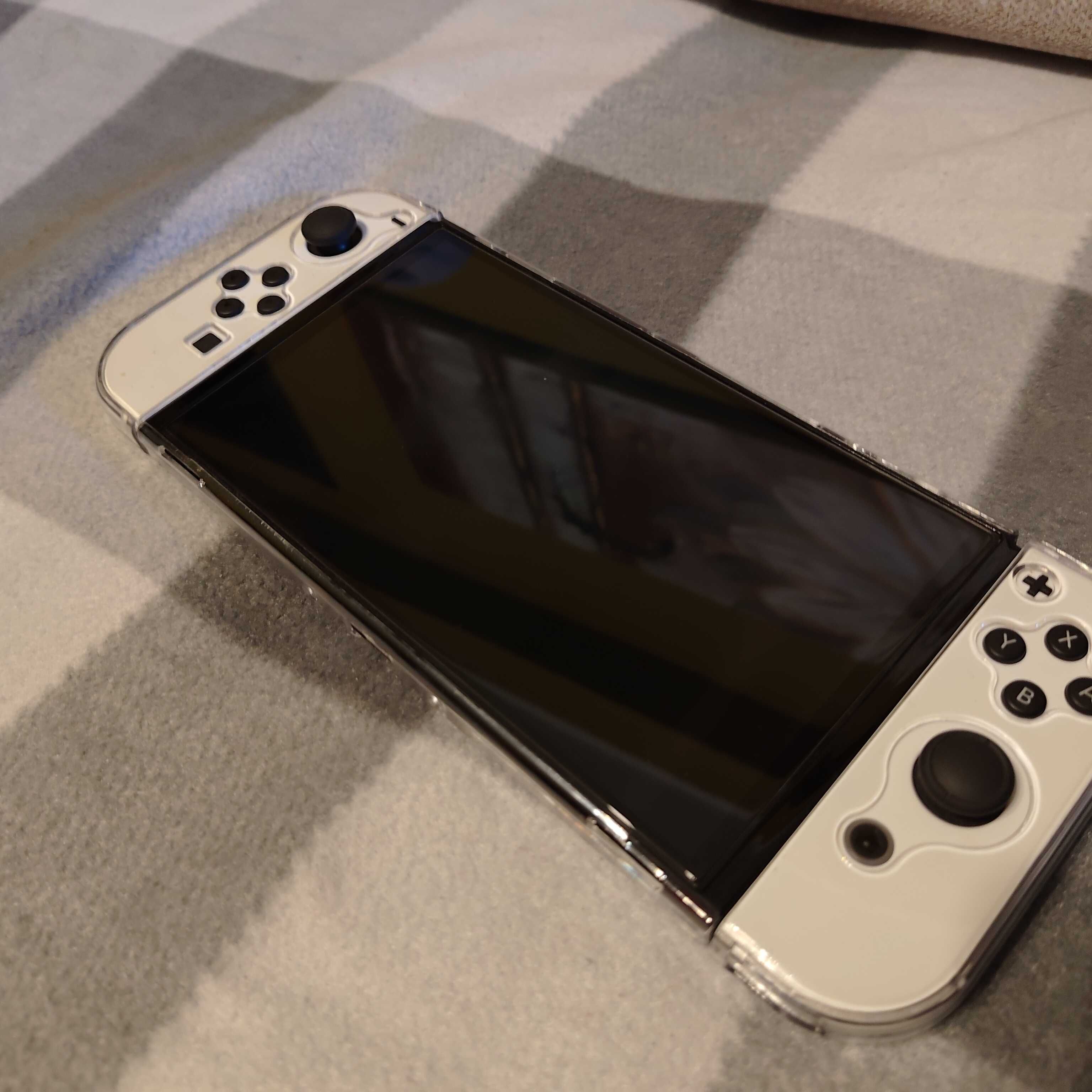 Nintendo Switch OLED cu folie, carcasa, accesorii originale