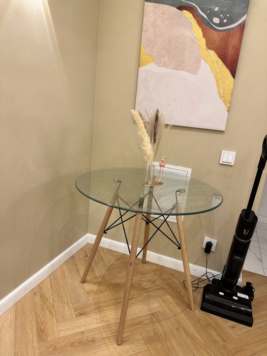 Продам стол стеклянный