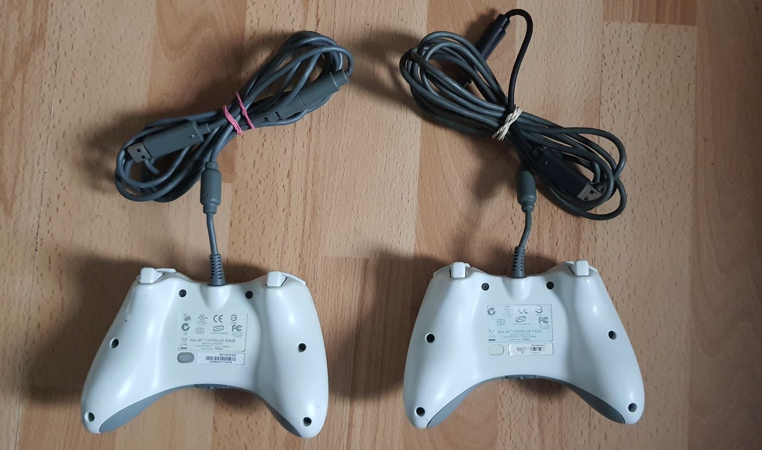 2 Controllere Xbox 360 Originale