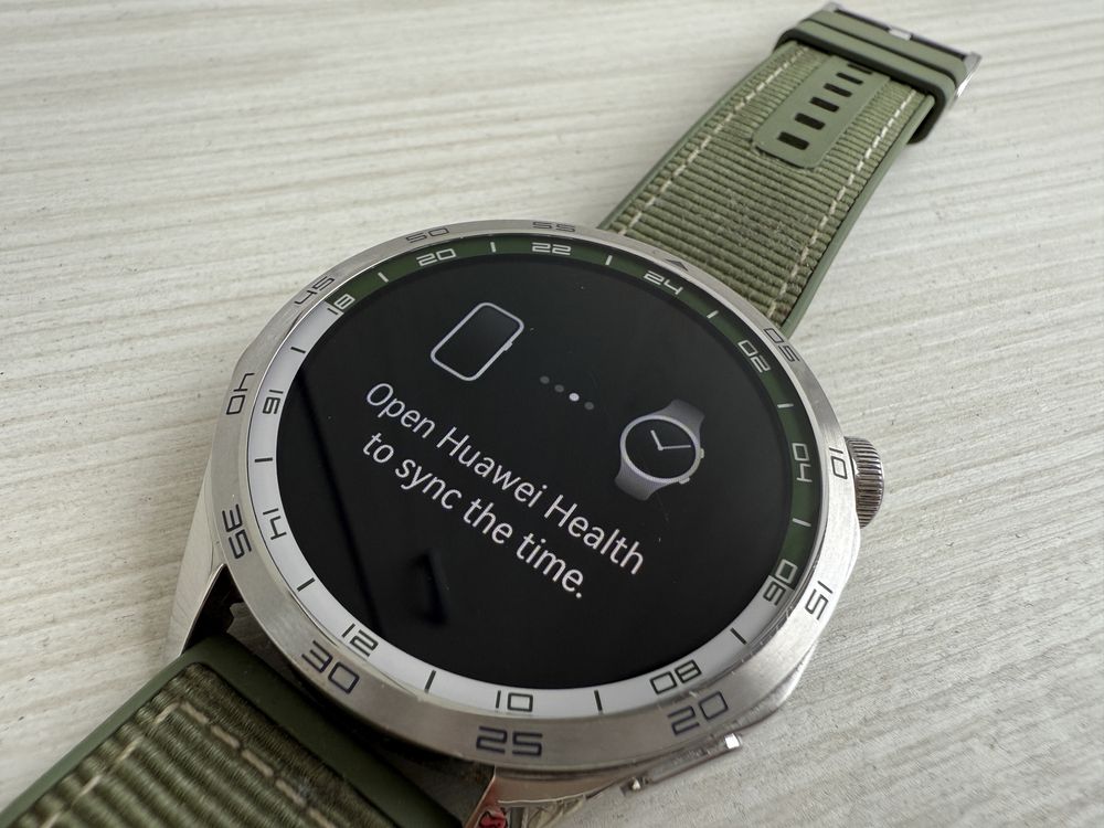 Huawei Watch GT 4 + подарък оригинална синя каишка