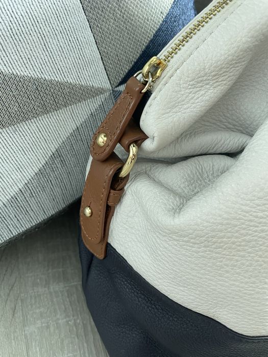 Чанта Guess-естествена кожа