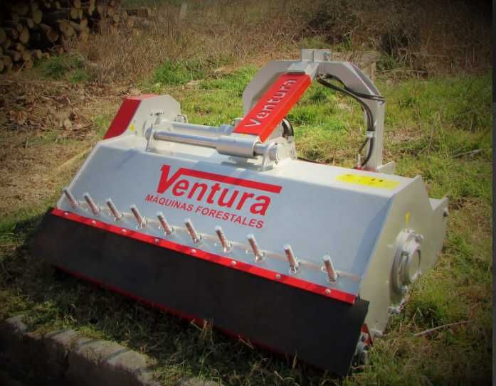 Tocător resturi vegetale cu deplasare laterala pt tractoare 50-95 cai