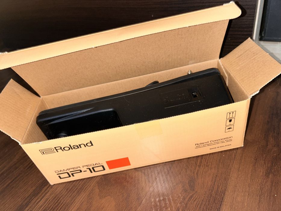 Pedală sustain Roland DP-10