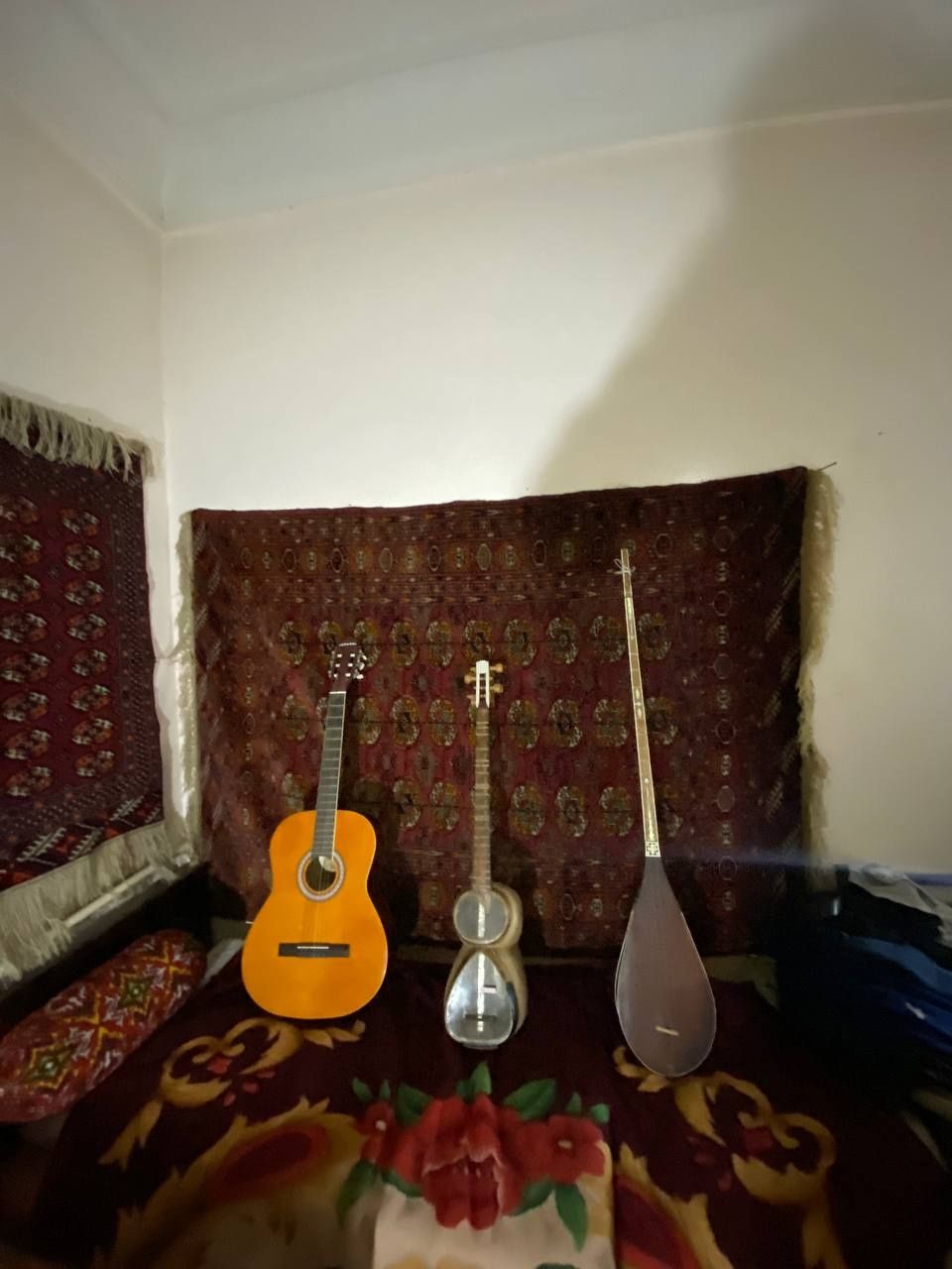 Gitara, tor, dutor 3 tasi