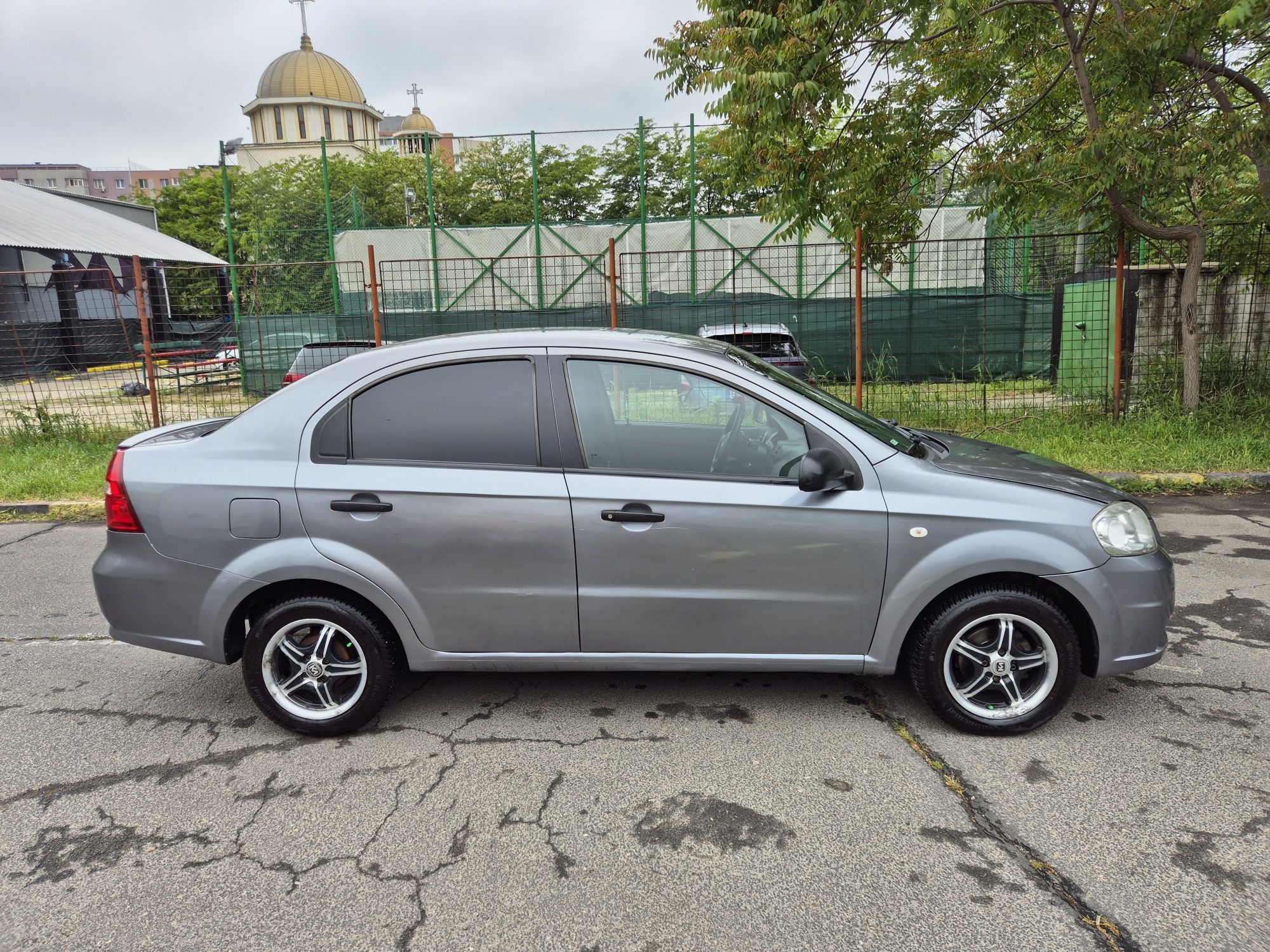 Vând Chevrolet Aveo