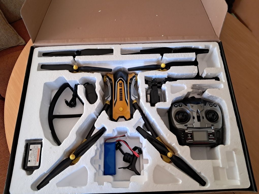 Продавам дрон KaiDeng K70 Sky Warrior