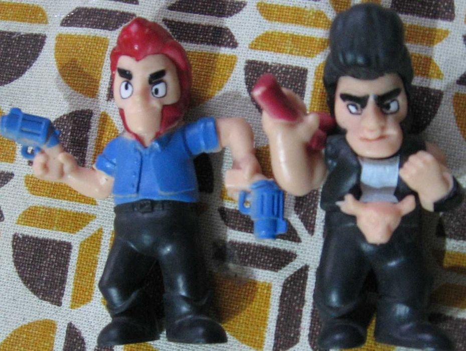 Голям лот, колекция от играчки колички и фигурки и др., колекционерски