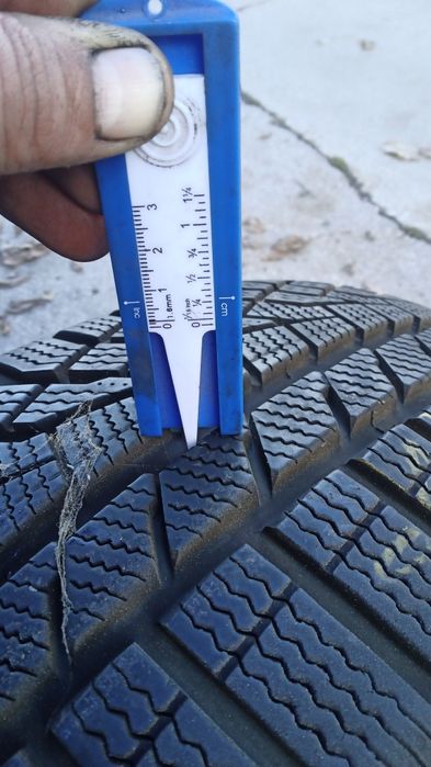 Гуми 235/60/18 саилун 2бр