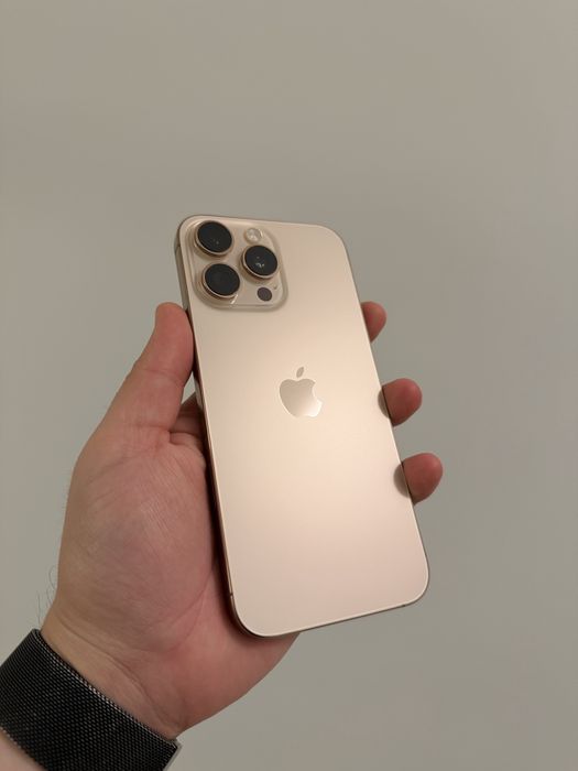 iPhone 16 Pro Max ca nou, in garantie, impecabil, desert titanium