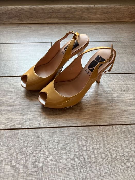 Туфли женские 35 размер