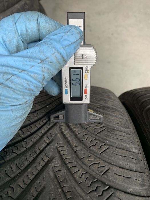 anv m+s 205/60/16 Michelin/Nexen