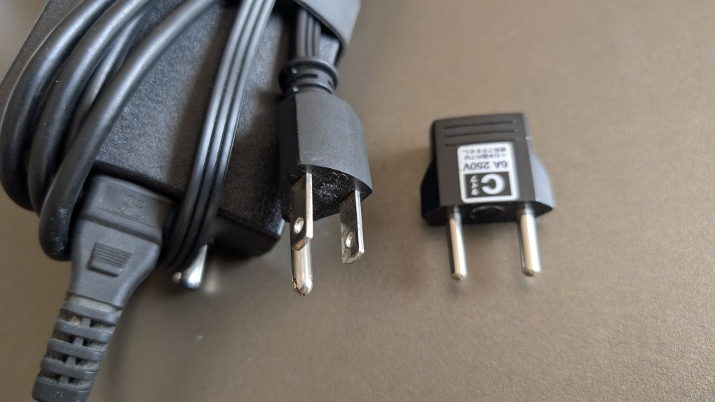 Адаптер,зарядно,AC/DC Adapter DELL