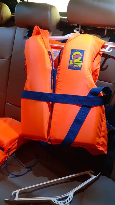 Спасителна жилетка за яхта екстремни водни спортове
