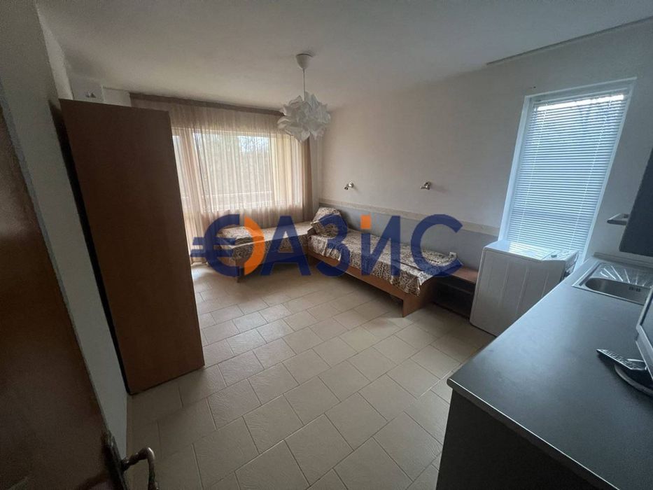 # 33791254 Тристаен апартамент в обикновена къща, Слънчев Бряг