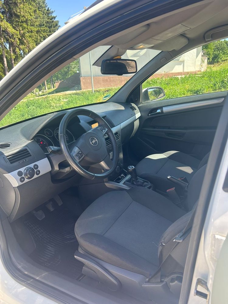 Opel Astra H 1.9 CDTI / 120 CP / 2006