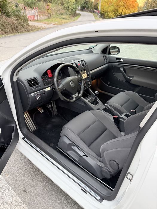 Golf 5 1.6 MPI GT R line R32