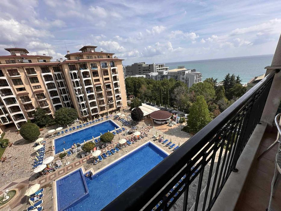 Продавам  Едностаен апартамент -в гр. Варна , к.к. Златни пясъци